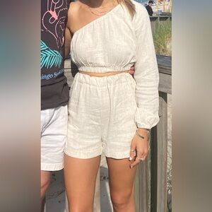 Forever 21 one shoulder set